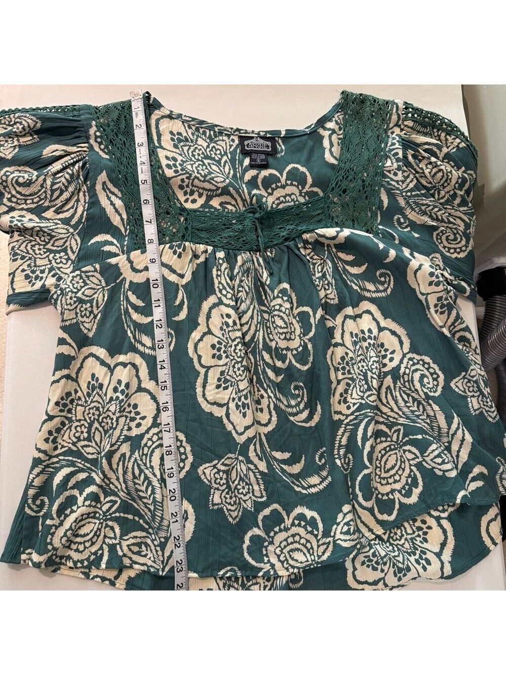 Angie Womens Boho Crochet Trim Long Balloon Sleeve Blouse Green Floral Small - Picture 11 of 11